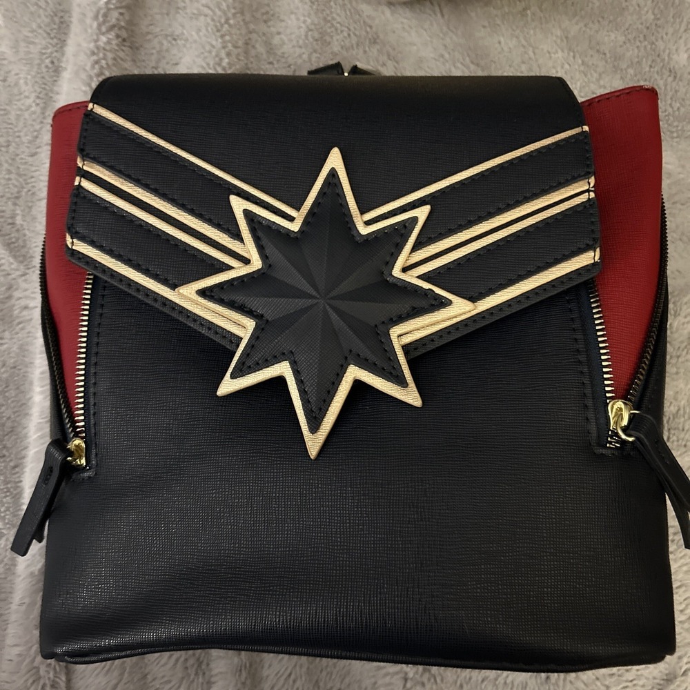 Captain Marvel Backpack Bag Bioworld New